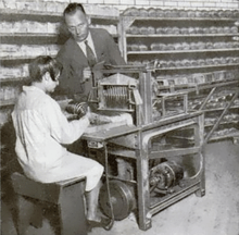 st-_louis_electrical_bread_slicer_1930