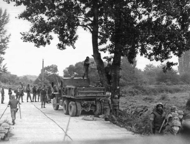 August 19, 1976  Operation Paul&nbsp;Bunyan