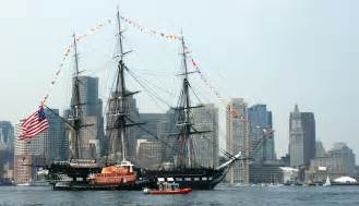 USS_Constitution_underway, turning