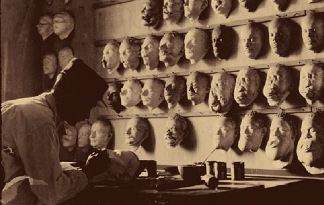 world-war-1-face-masks-631.jpg__800x600_q85_crop