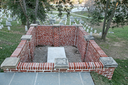 3161106987_417040d020_z