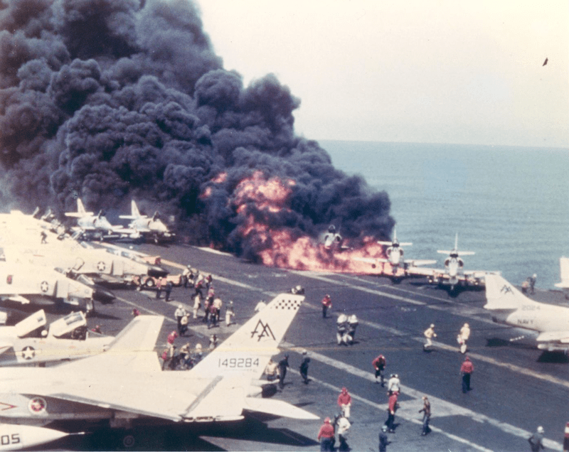 800px-USS_Forrestal_A-4_Skyhawk_burning.png