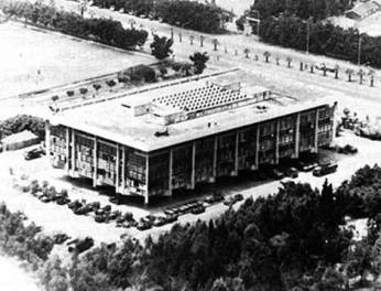 beirut-barracks-before-bombing