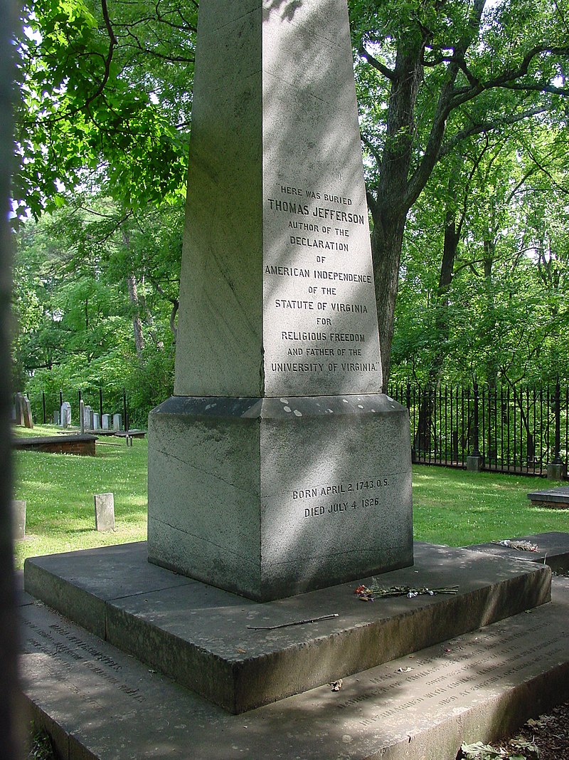 800px-Thomas_Jefferson's_Grave_Site