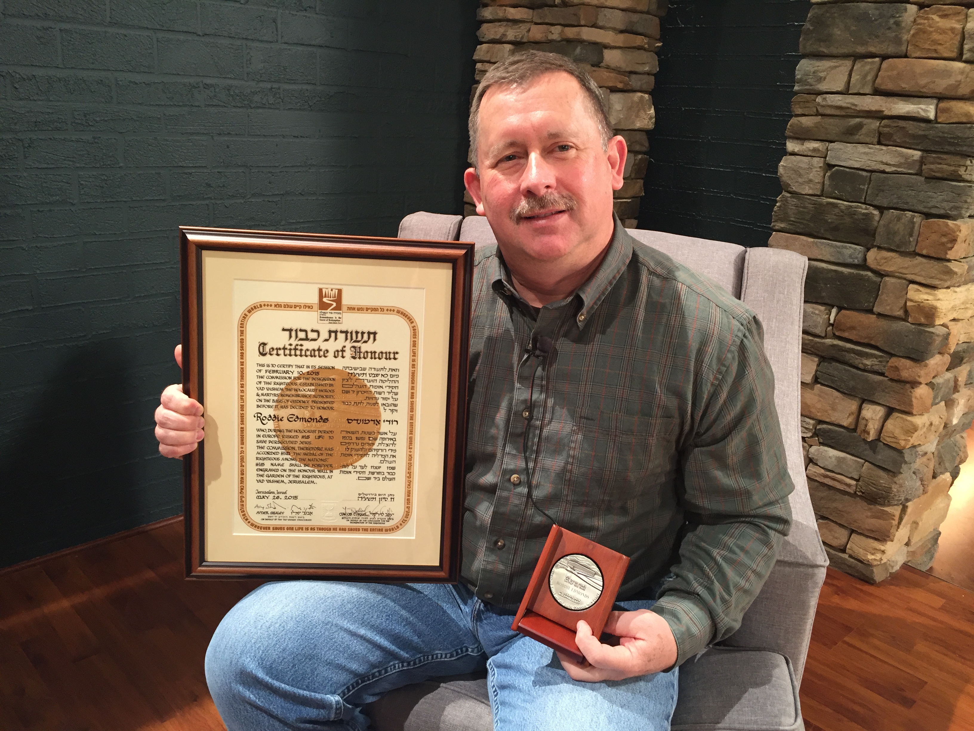 Chris Edmonds_1455424082776_247114_ver1.0.JPG