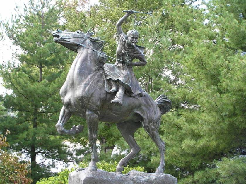 ludington-statue.jpg
