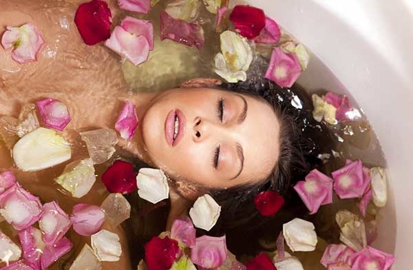 November 17, 1558 Strange Beauty&nbsp;Secrets