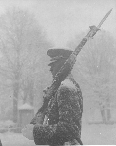 tomb-soldier-in-snow