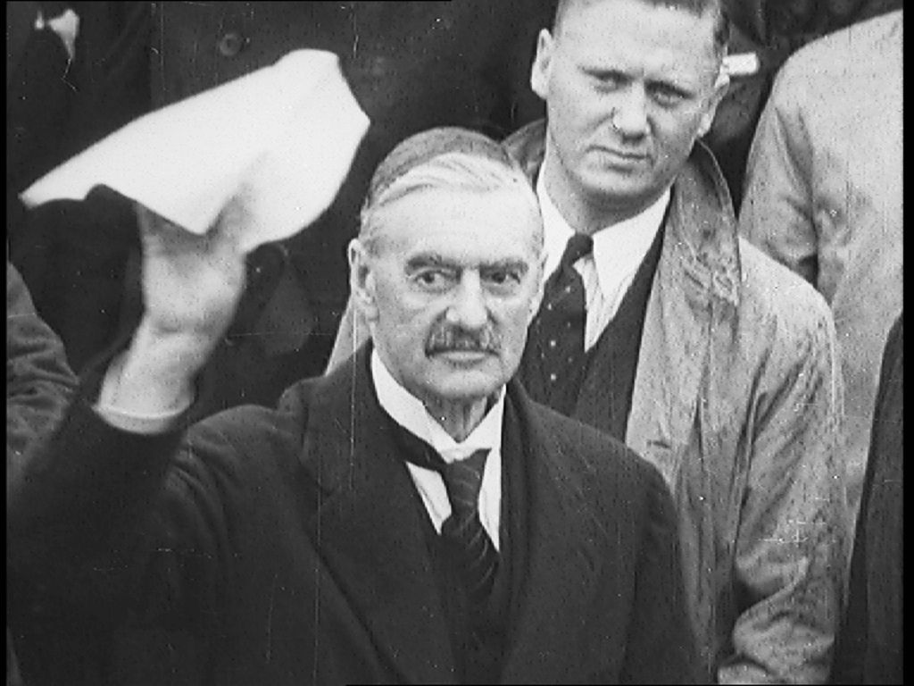 This image has an empty alt attribute; its file name is r-15.jpg